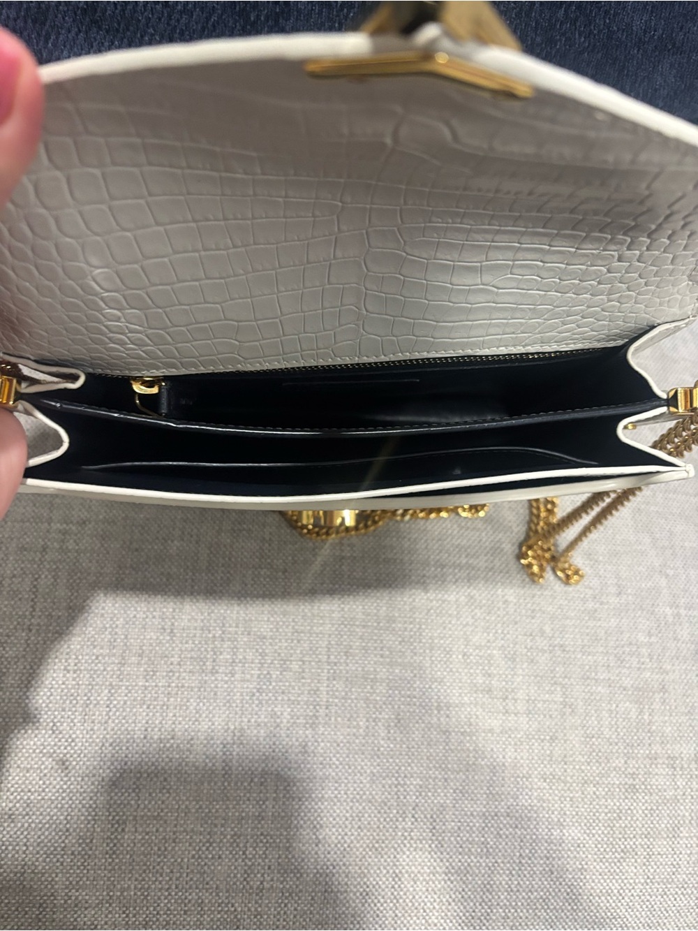 Saint Laurent Cassandra Envelope Bag - Picture 4 of 7